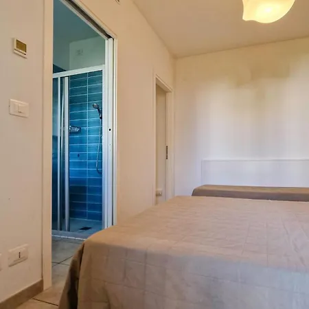 Lovely Apartment With Solarium And Swimming Pool Daire Bibione