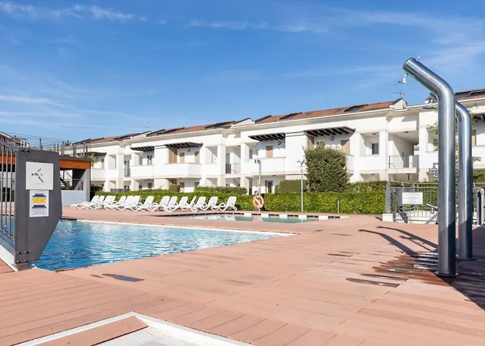 Daire Lovely With Two Fenced Garden *