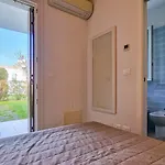 Διαμέρισμα Lovely With Two Fenced Garden