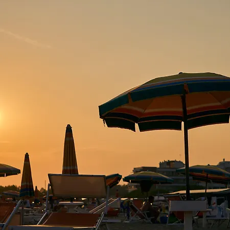 Lejlighed Lovely With Solarium And Swimming Pool Bibione