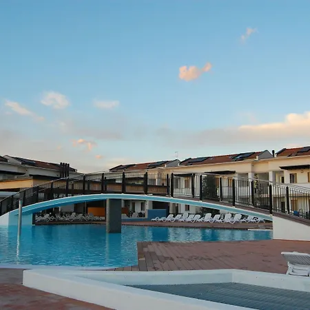 Lovely With Solarium And Swimming Pool