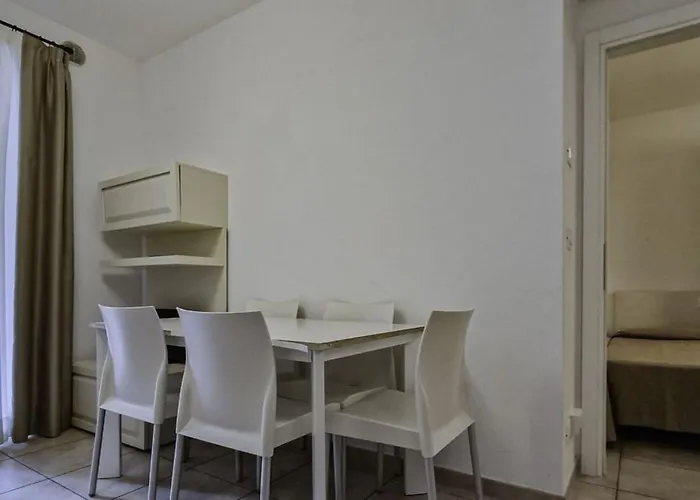 Appartamento Lovely With Two Fenced Garden