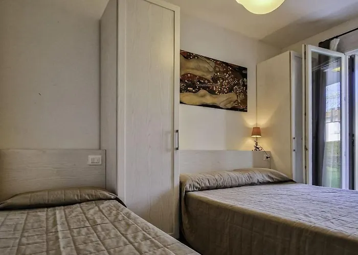 Appartamento Lovely With Two Fenced Garden