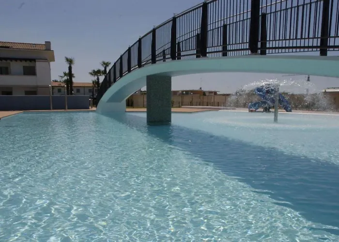 شقة Lovely With Two Fenced Garden *