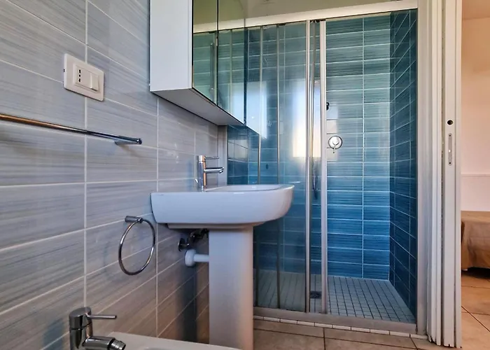 Lovely With Two Fenced Garden *