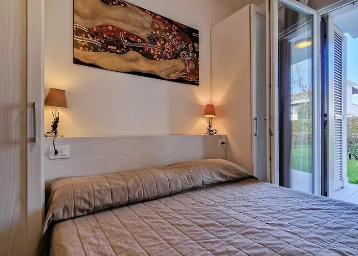 Appartamento Lovely With Two Fenced Garden Bibione